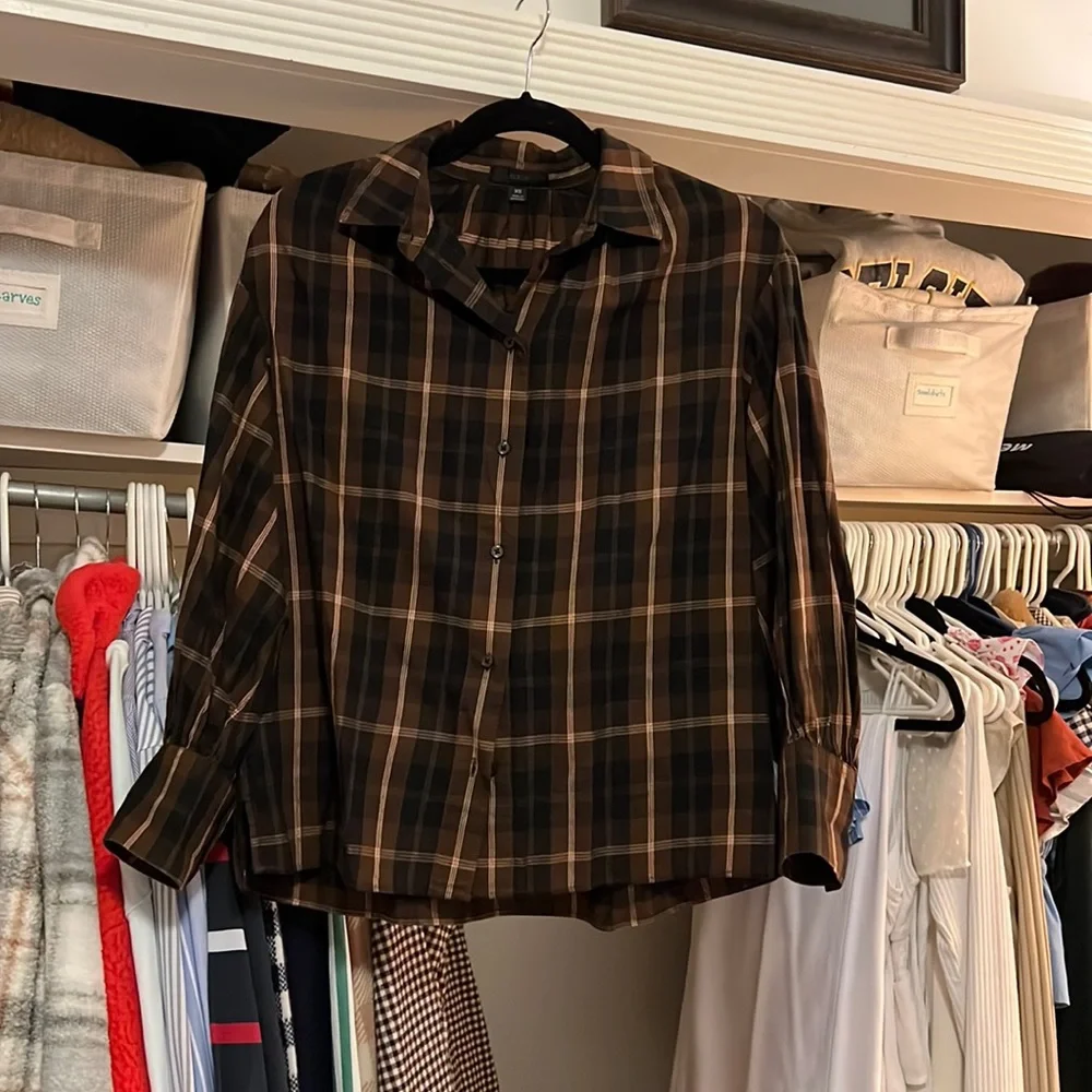 J.Crew button down with puff sleeves - Picture 2 of 6